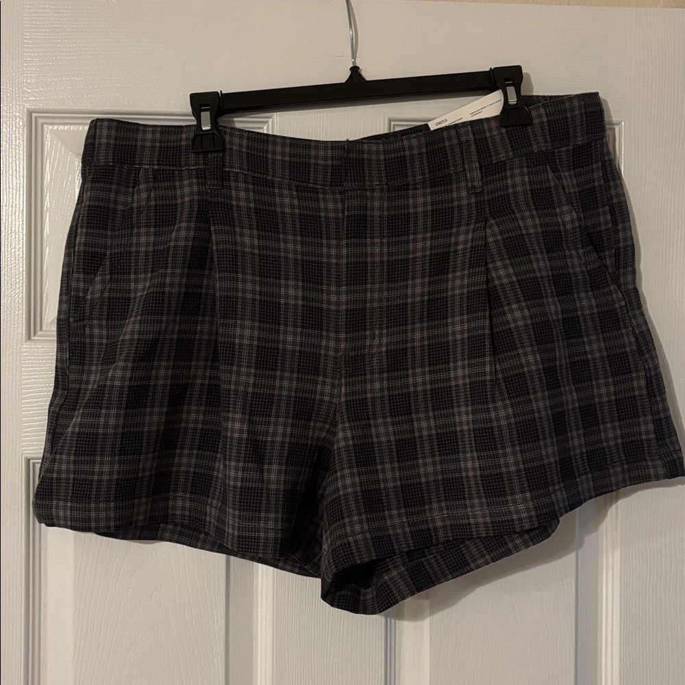 American Eagle High Rise Trouser Shorts